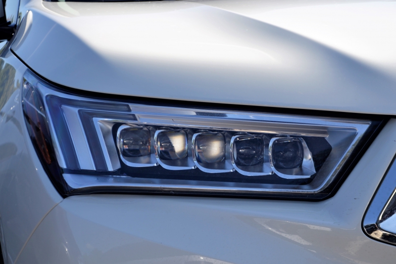 concession-moto-MENTON-min_acura-headlamp-2834131